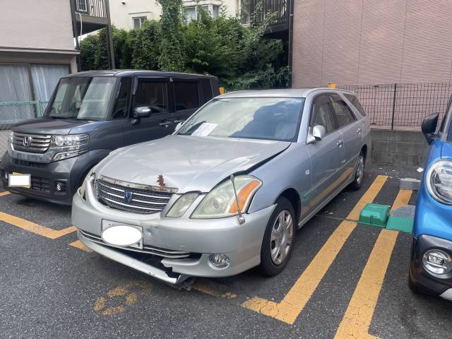 コインパーキングの事故車